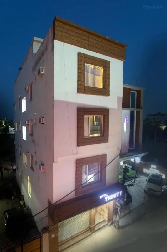 Trimrooms Trinity Katra Katra  Exterior foto
